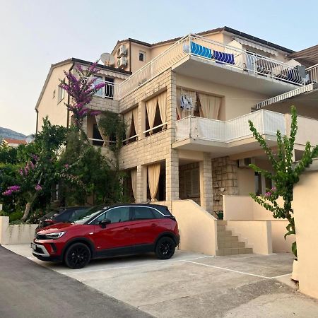 Apartmani Fani 2 min walking from sea Orebic Bagian luar foto
