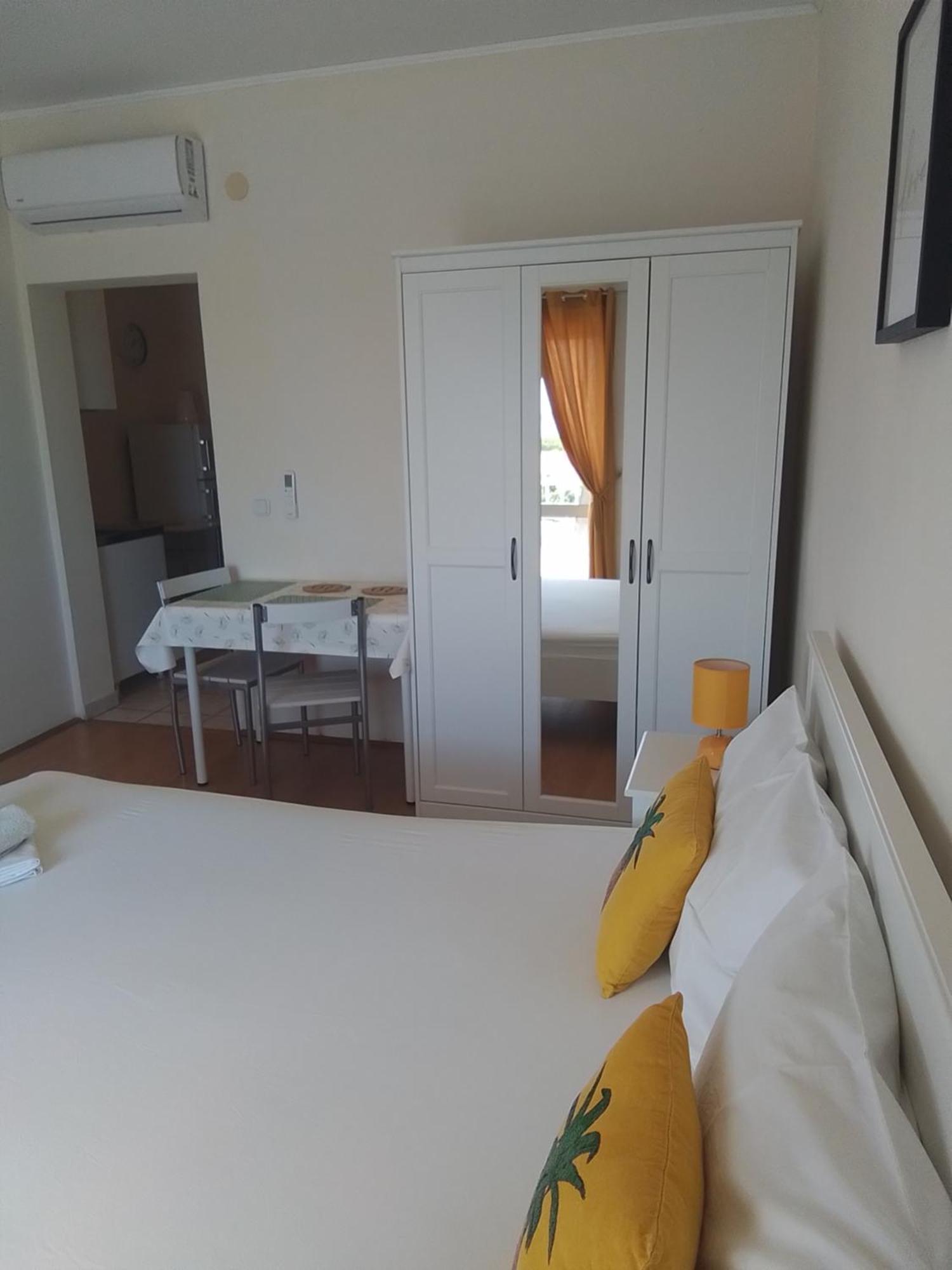 Apartmani Fani 2 min walking from sea Orebic Bagian luar foto