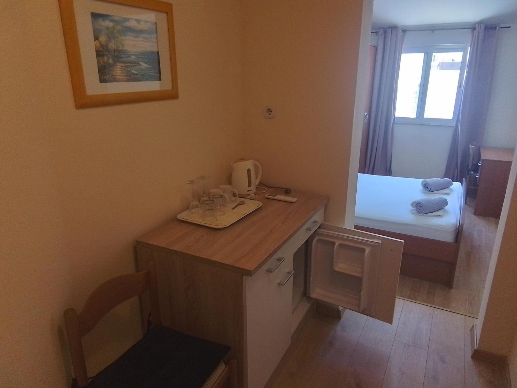 Apartmani Fani 2 min walking from sea Orebic Bagian luar foto