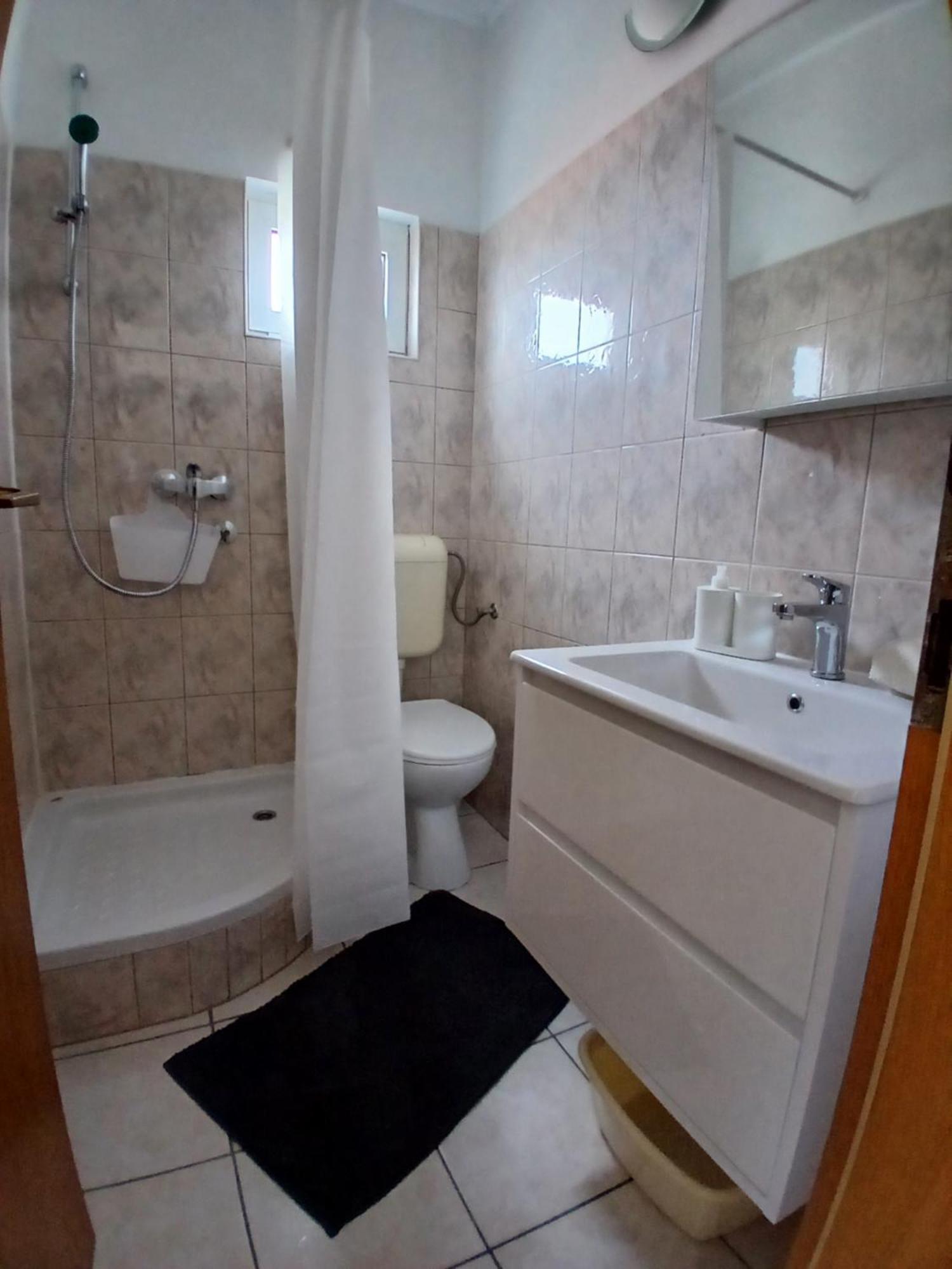 Apartmani Fani 2 min walking from sea Orebic Bagian luar foto