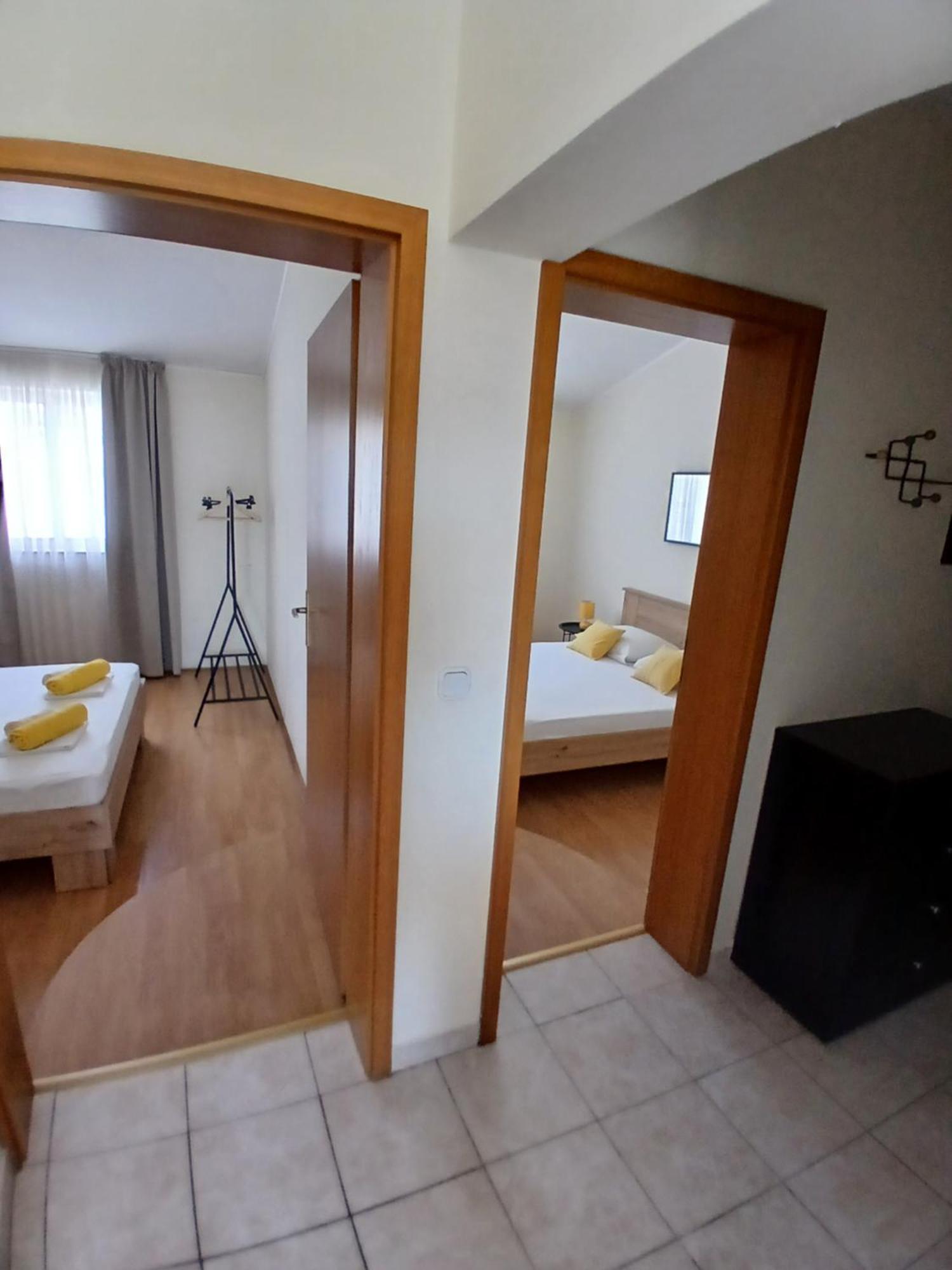 Apartmani Fani 2 min walking from sea Orebic Bagian luar foto